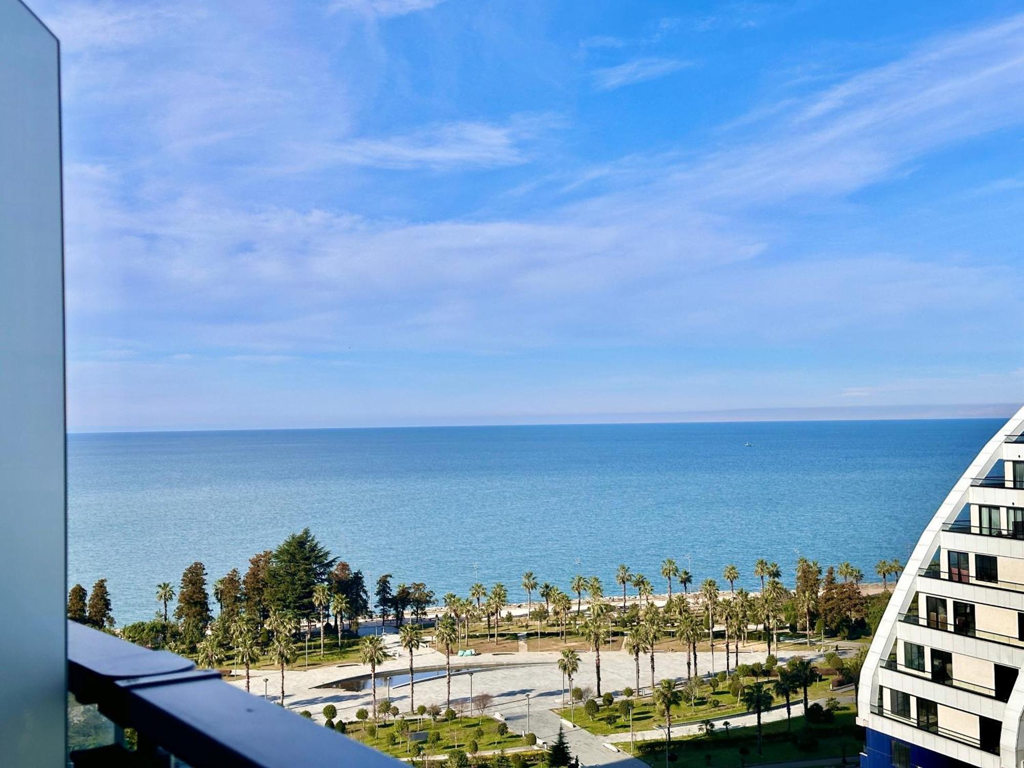 Batumi Boulevard Resort Экстерьер фото