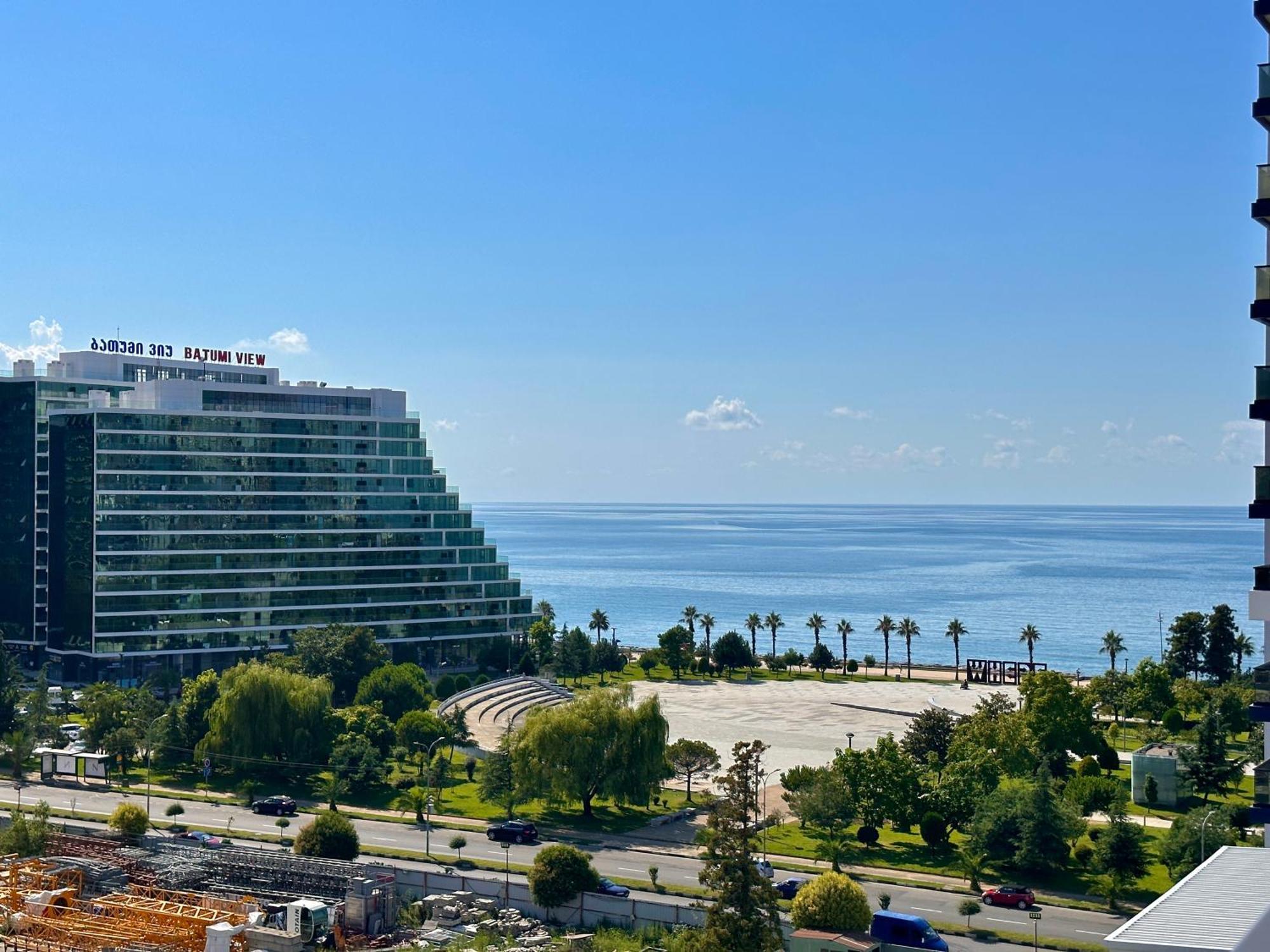 Batumi Boulevard Resort Экстерьер фото
