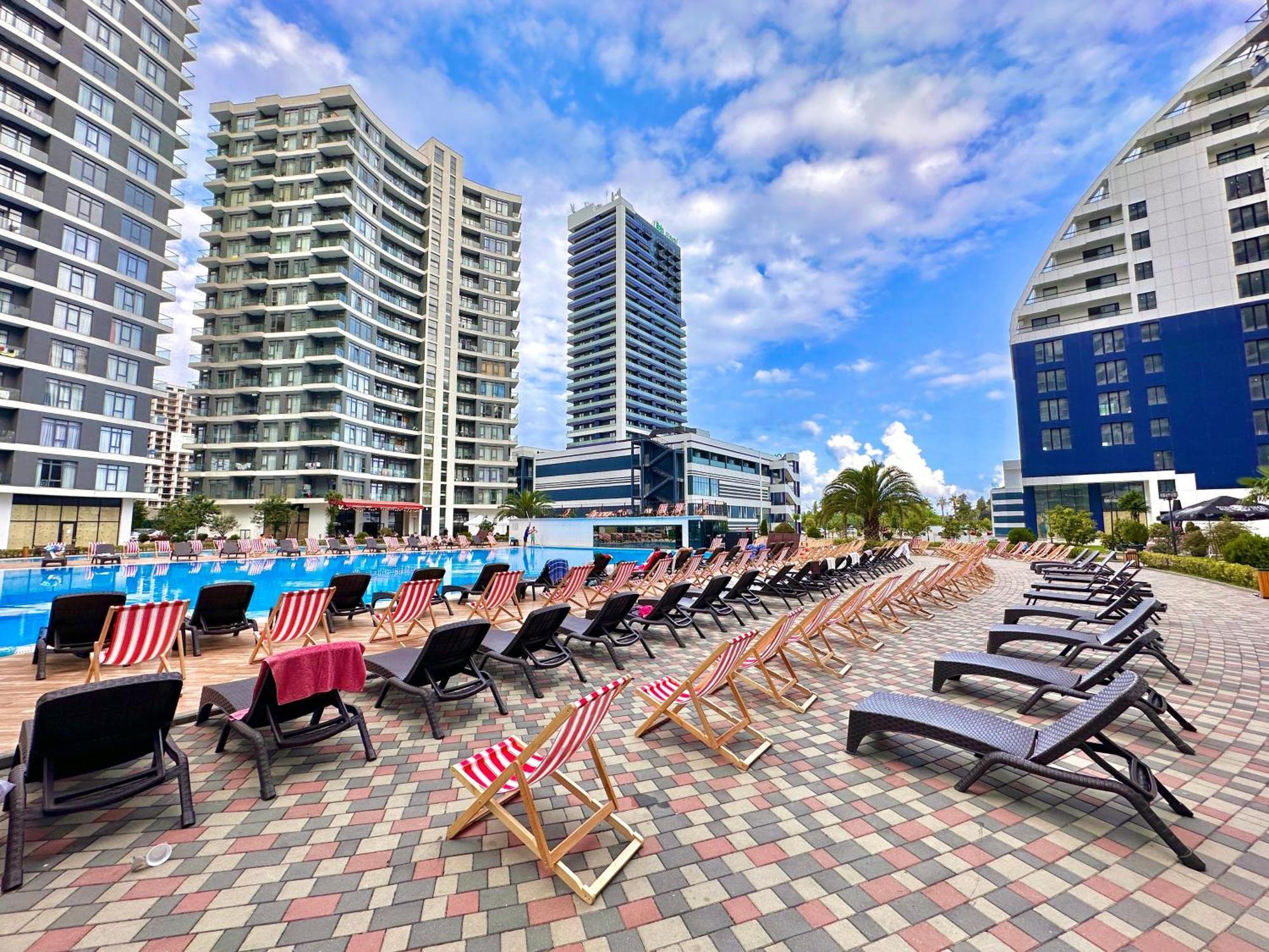Batumi Boulevard Resort Экстерьер фото